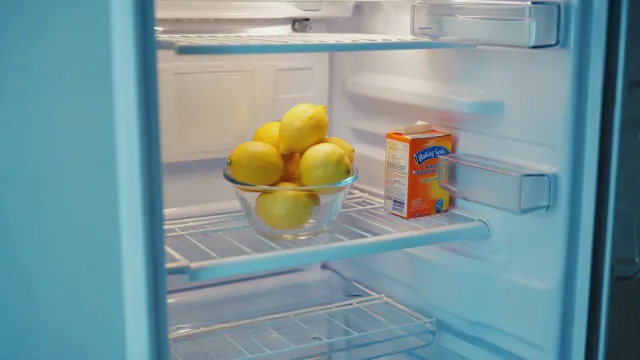 How to Naturally Deodorize Your Fridge with Lemon & Baking Soda